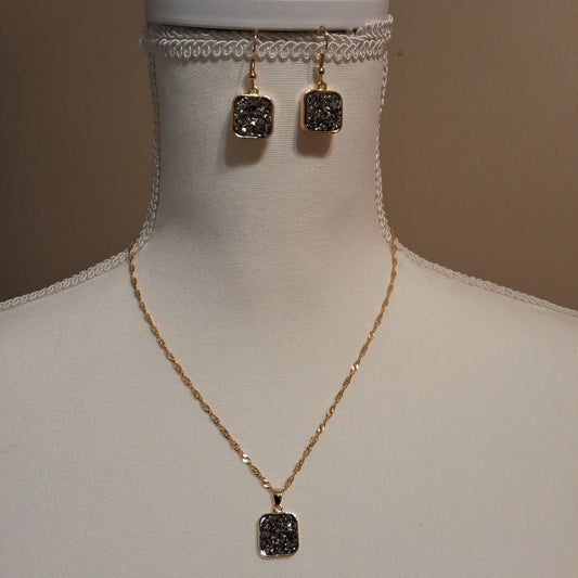 Dark Gray Necklace Style # 614