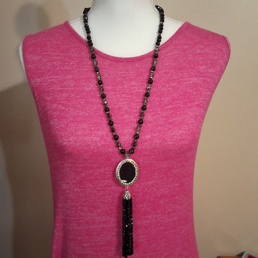 Black Necklace Style # 820