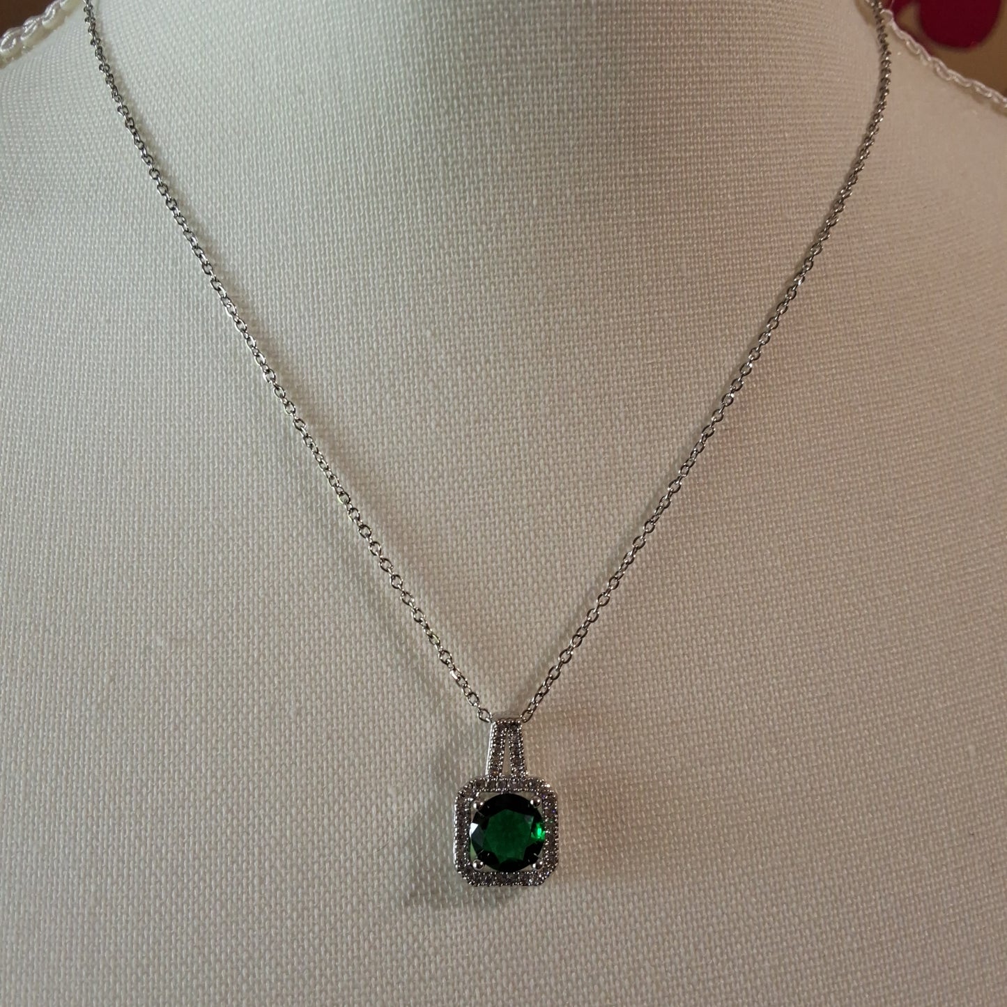 Green Necklace Style # 839