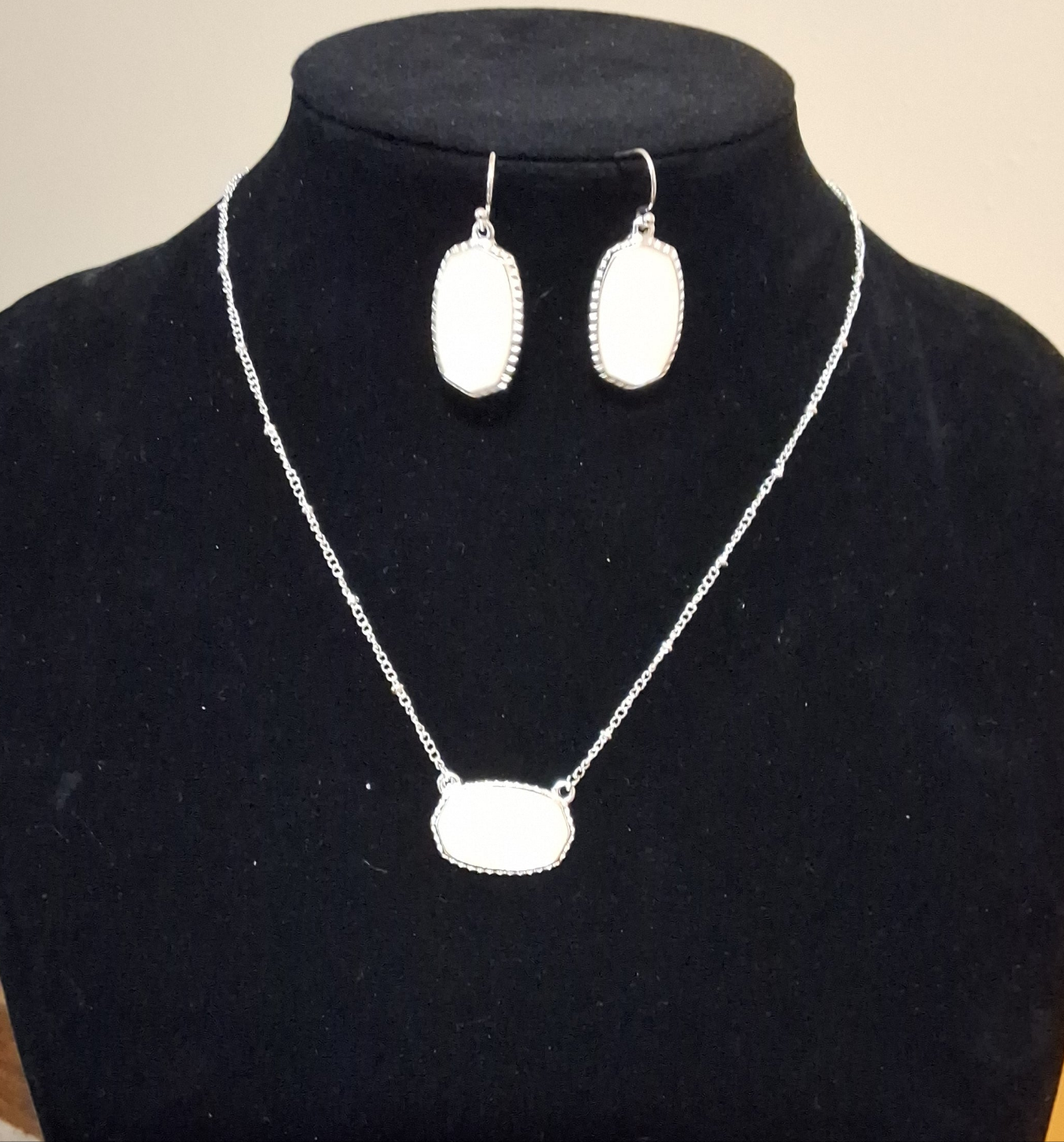 White Necklace with Earrings Style # 605