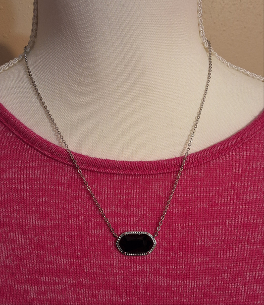 Silver Black Stone Necklace Style # 1052